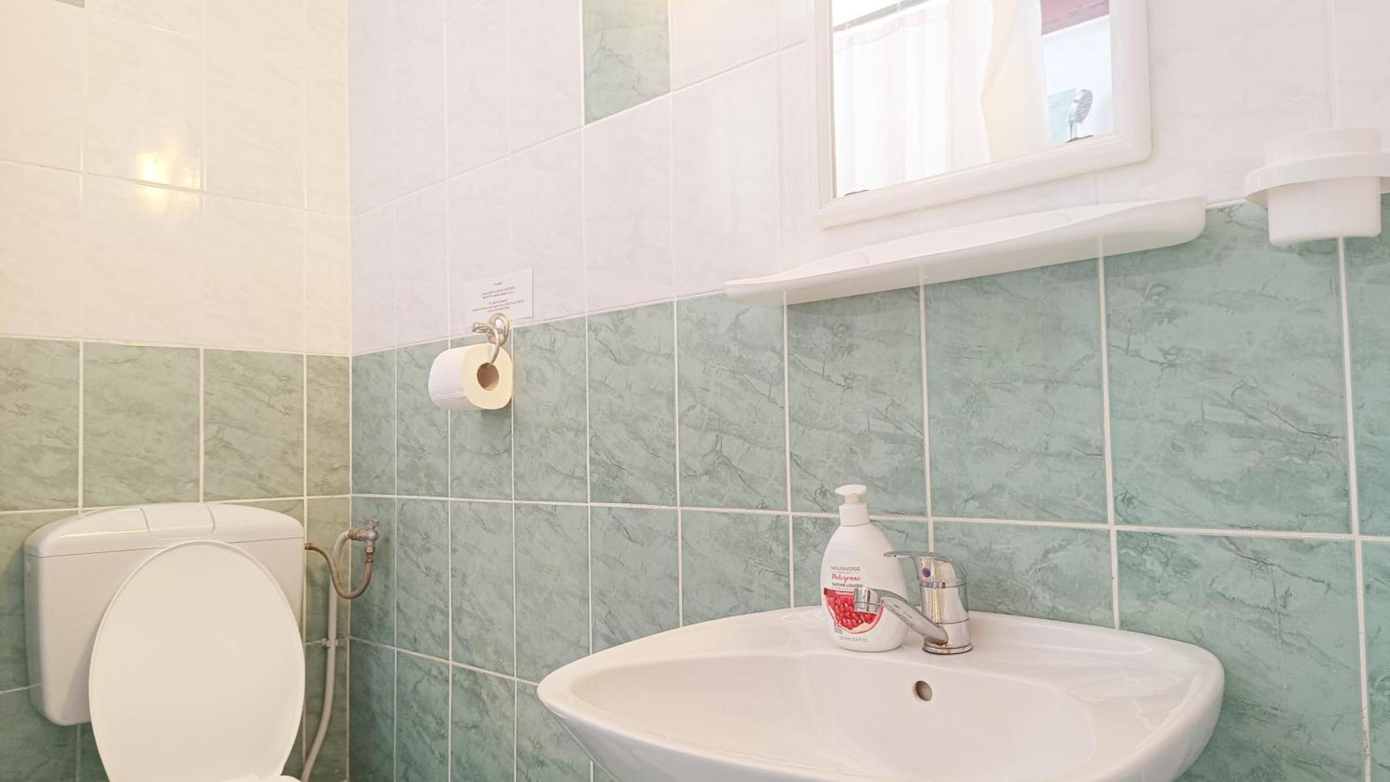 Pensiunea Valea Cernei Teliucu Inferior Exteriör bild